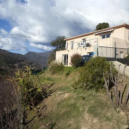 Vue Magnifique Sur Mer, A 4 Km De La Plage Villa